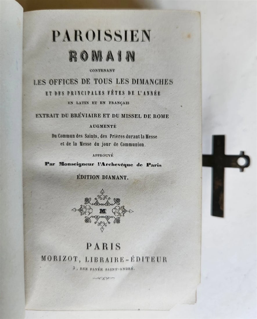 1880s PAROISSIEN ROMAIN antique BEAUTIFUL VELVET BINDING w/ SILVER CROSS CLASP - 6