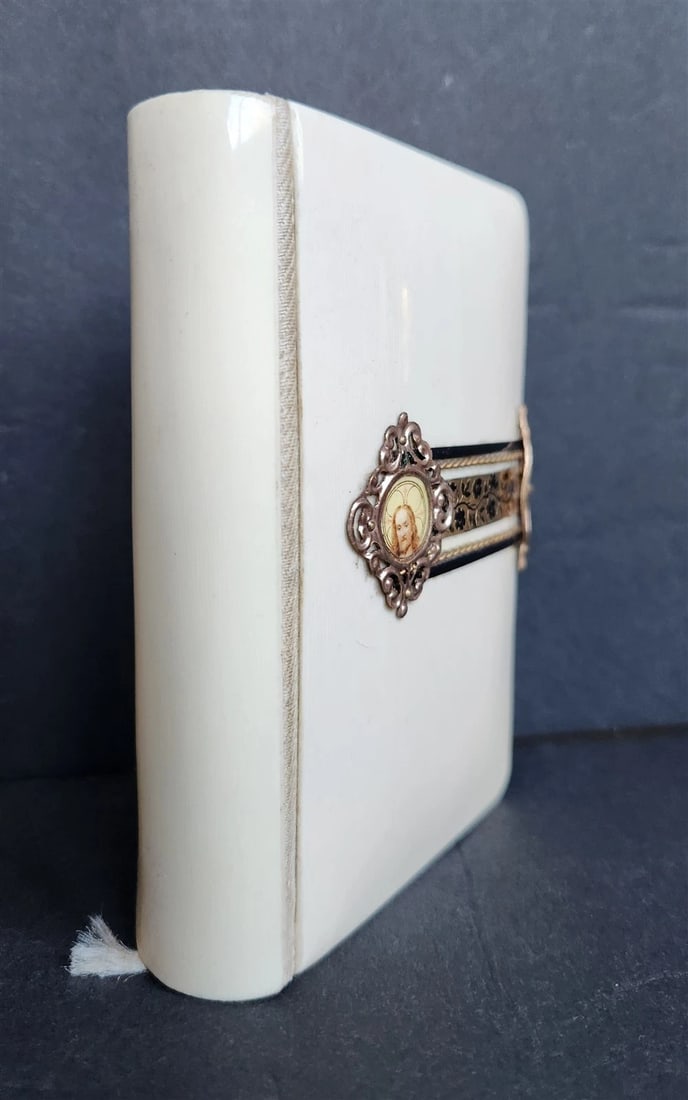 1899 PRAYER BOOK in GERMAN antique NICE BINDING w/ APPLIED CROSS DECORATION - 2