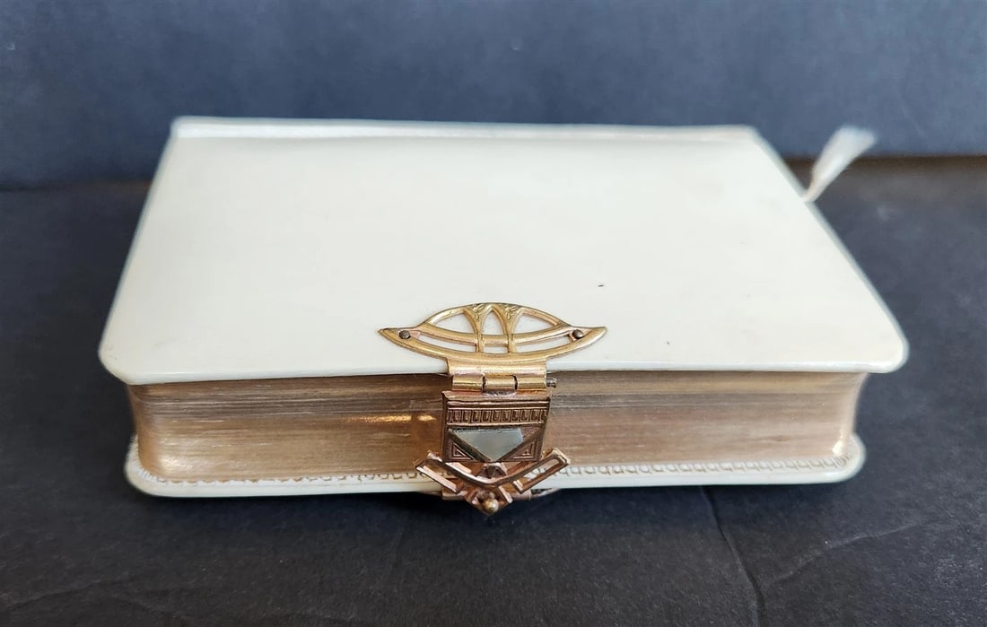 1899 PRAYER BOOK in GERMAN antique NICE BINDING w/ APPLIED CROSS DECORATION - 4