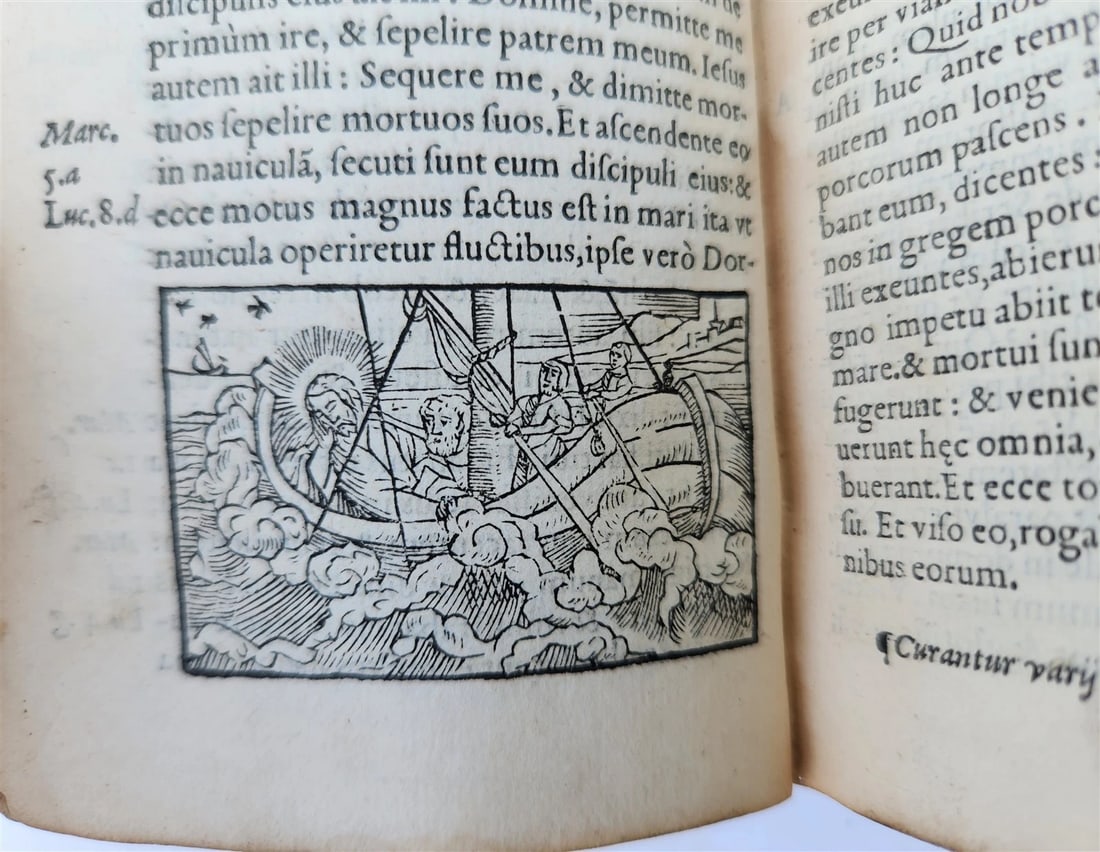 16th century BIBLE in LATIN ILLUSTRATED antique pocket size NEW TESTAMENT - 4