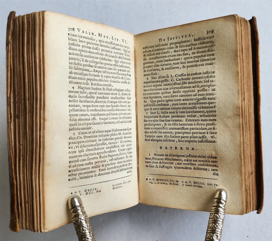 1690 VALERII MAXIMI Dictorum Factorumque Memorabilium antique VELLUM BINDING - 5