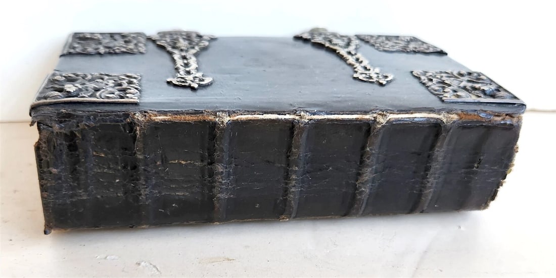 1754 GERMAN DEVOTIONAL BOOK antique BINDING w/ STUNNING SILVER FITTINGS - 4