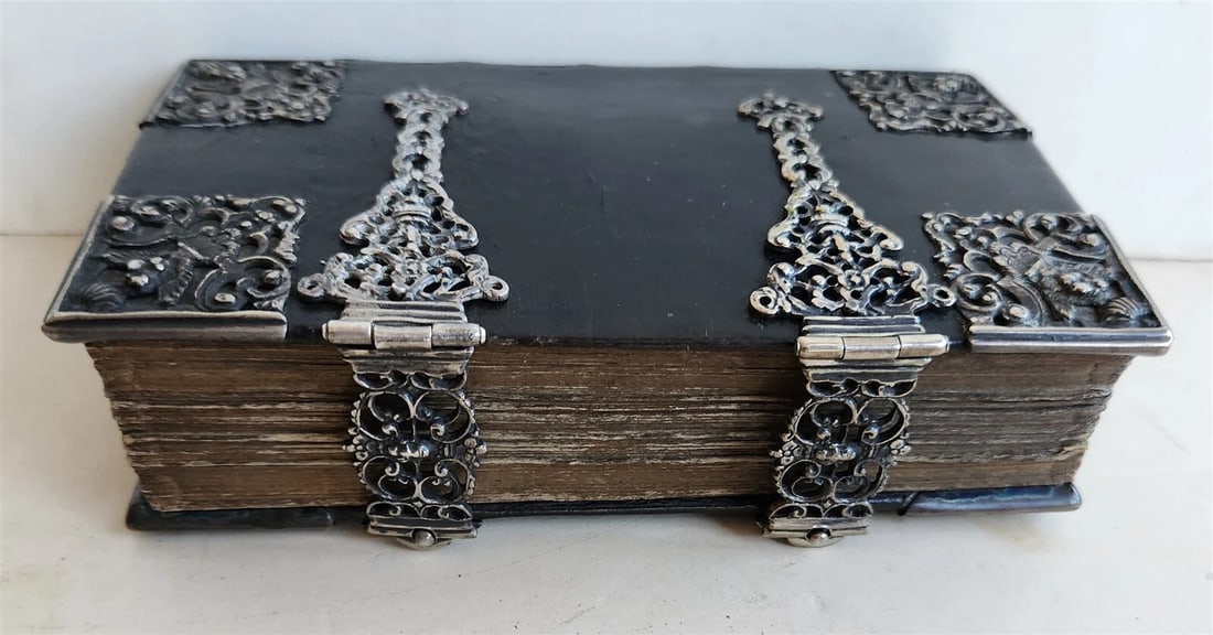 1754 GERMAN DEVOTIONAL BOOK antique BINDING w/ STUNNING SILVER FITTINGS - 5