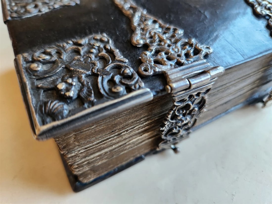 1754 GERMAN DEVOTIONAL BOOK antique BINDING w/ STUNNING SILVER FITTINGS - 8