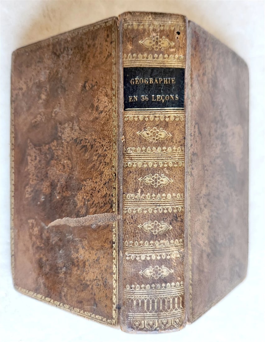 1828 GEORGAPHY in FRENCH antique ILLUSTRATED w/ 8 MAPS - 2