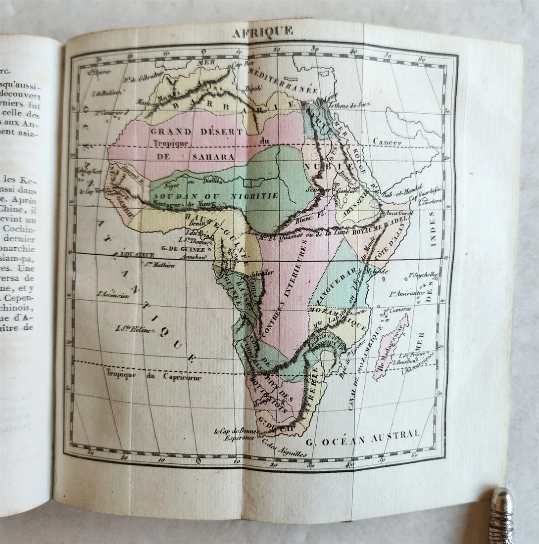 1828 GEORGAPHY in FRENCH antique ILLUSTRATED w/ 8 MAPS - 8