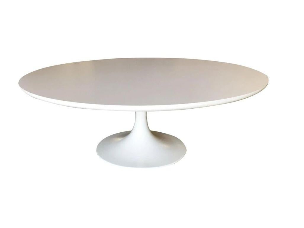Mid-century Round 42" Tulip Coffee Table by Eero Saarinen for Knoll - 10