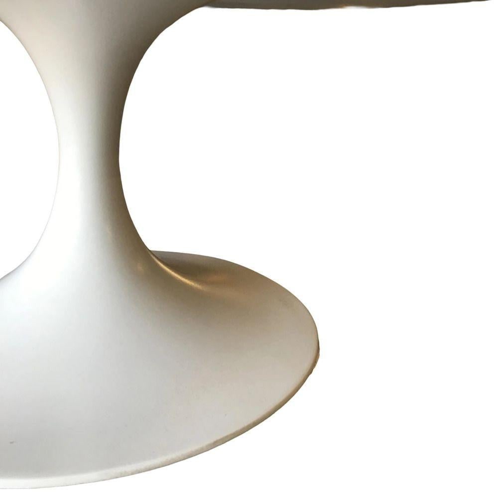 Mid-century Round 42" Tulip Coffee Table by Eero Saarinen for Knoll - 6