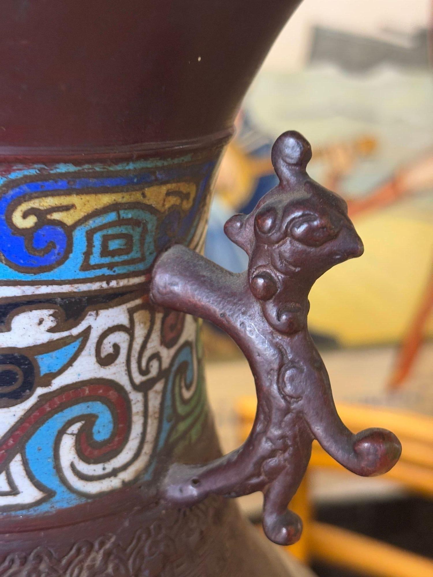 1910 Meiji Period Japanese Cloisonné Lamp with Wrought Iron and Enamel Shade - 12