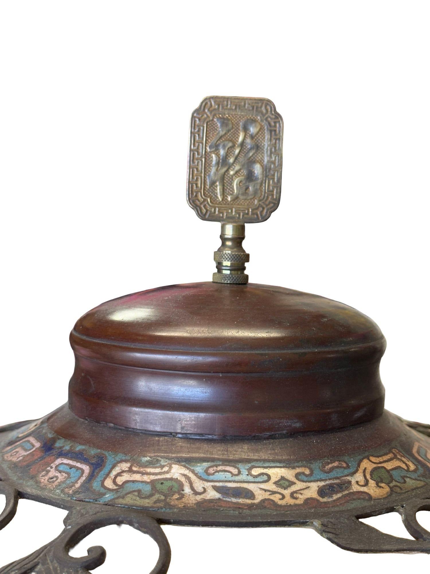 1910 Meiji Period Japanese Cloisonné Lamp with Wrought Iron and Enamel Shade - 6