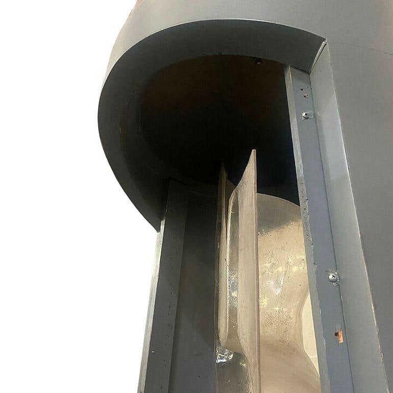 Futurist Cryogenic Freezing Chamber Tube Sculpture Hero Prop, 1997 Austin Powers - 12