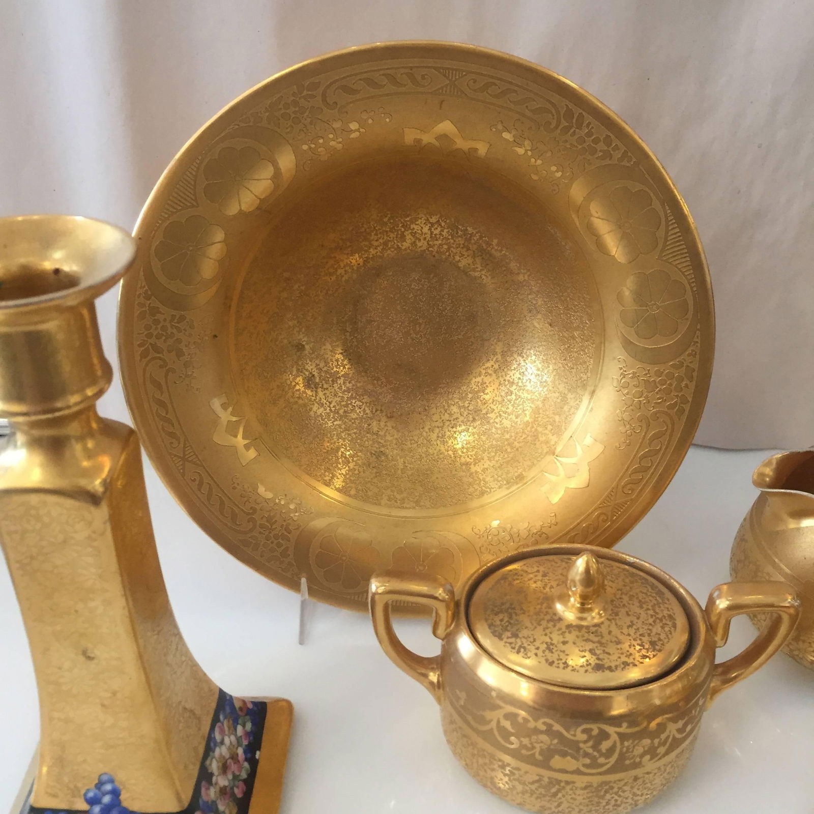 Set of Five Antique 18-Karat Porcelain Table Tea Limouge and Signed Osborne - 11