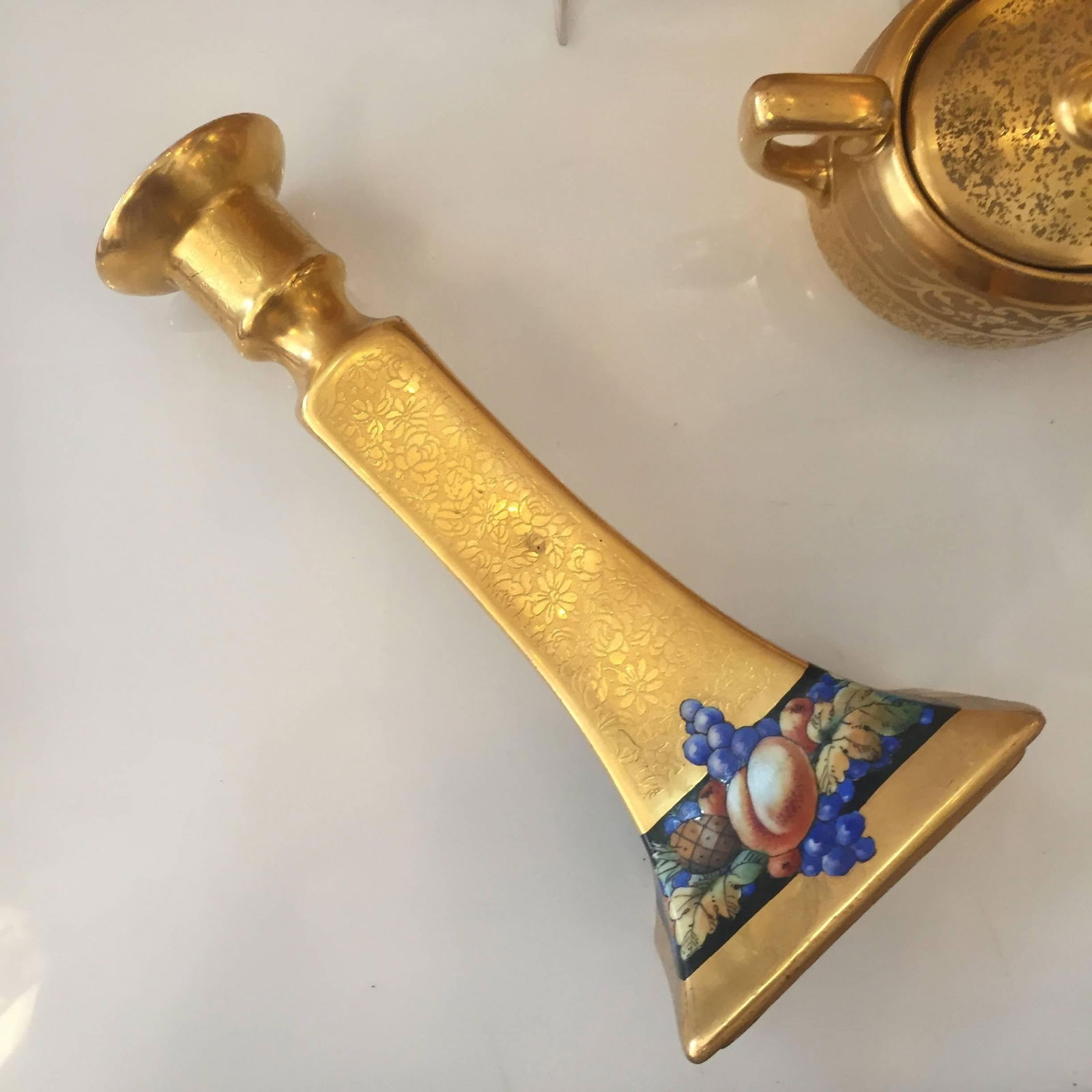 Set of Five Antique 18-Karat Porcelain Table Tea Limouge and Signed Osborne - 12