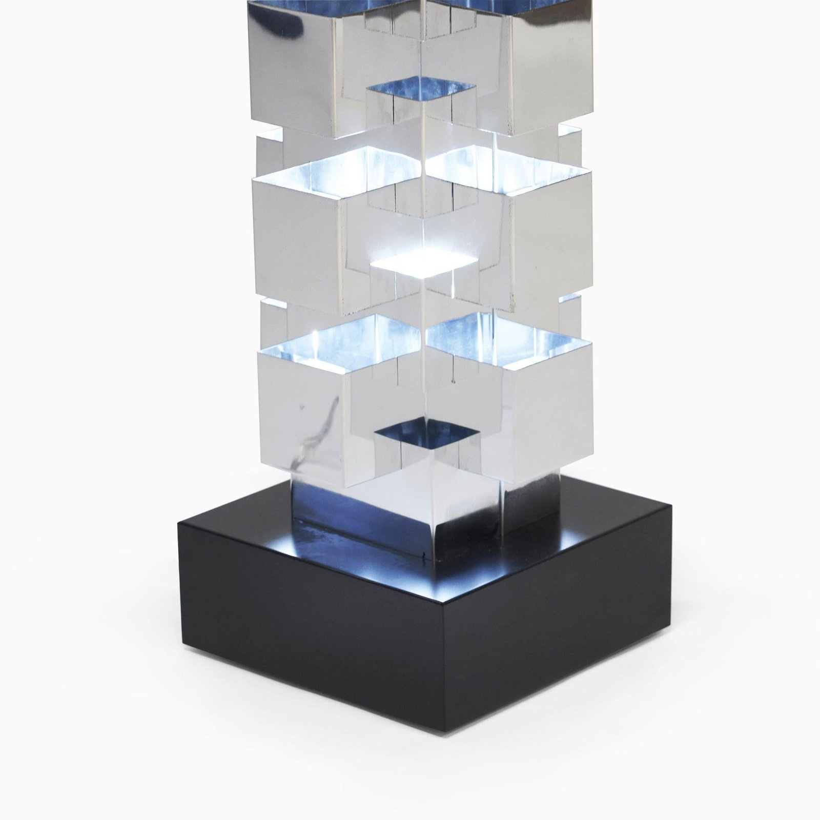 Brutalist Chrome Interlaced Column Sculpture Table Lamp by Curtis Jere, Pair - 12