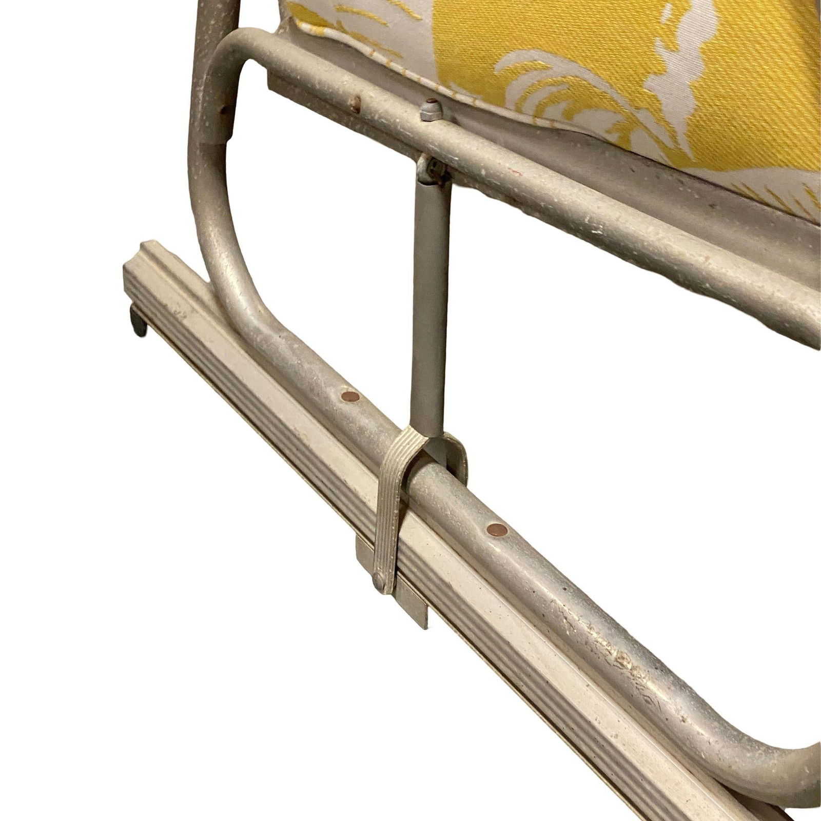 Mid-Century Aluminum Patio/Outdoor Lounge Chair w/ Ski Legs - 3