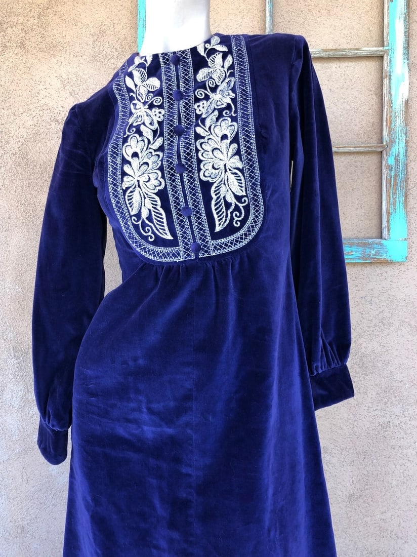 Vintage 1960s 1970s Purple Velvet Maxi Dress Sz xS - 2