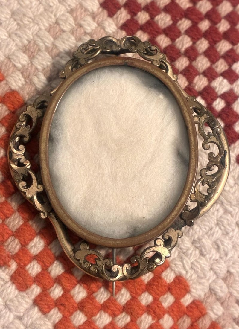 Vintage 1880s Mourning Brooch Antique Victorian Jewelry: Interesting, ornate frame. Glass covered. All original components. Good hinge and c clasp. Larger size. Very nice Victorian piece. Approx. 1880s. Gently lift the glass top off and add your