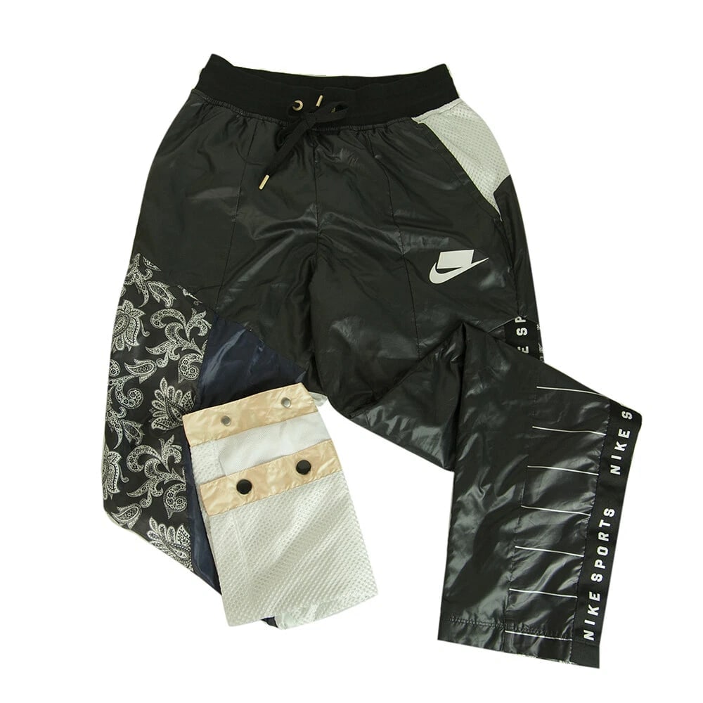 Nike Sport Black White Floral Sport Track Pants Trousers size XS: Title:Nike Sport Black White Floral Sport Track Pants Trousers size XS Description:Nike Sport Black White Floral Sport Track Pants Trousers size XS Super fashionable Nike track pants with floral patte