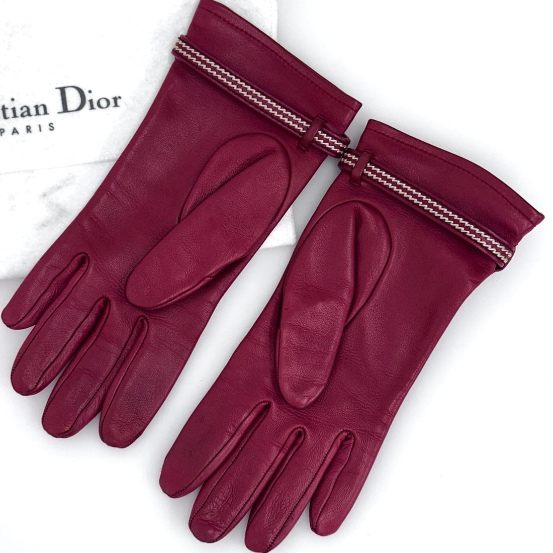 CHRISTIAN DIOR Red leather gloves with CD logo - 3