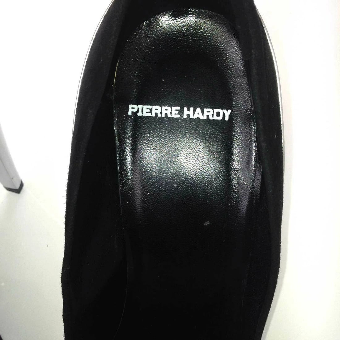 Pierre Hardy Twotone Black Suede and Silver Leather Stiletto Pumps 41 - 10