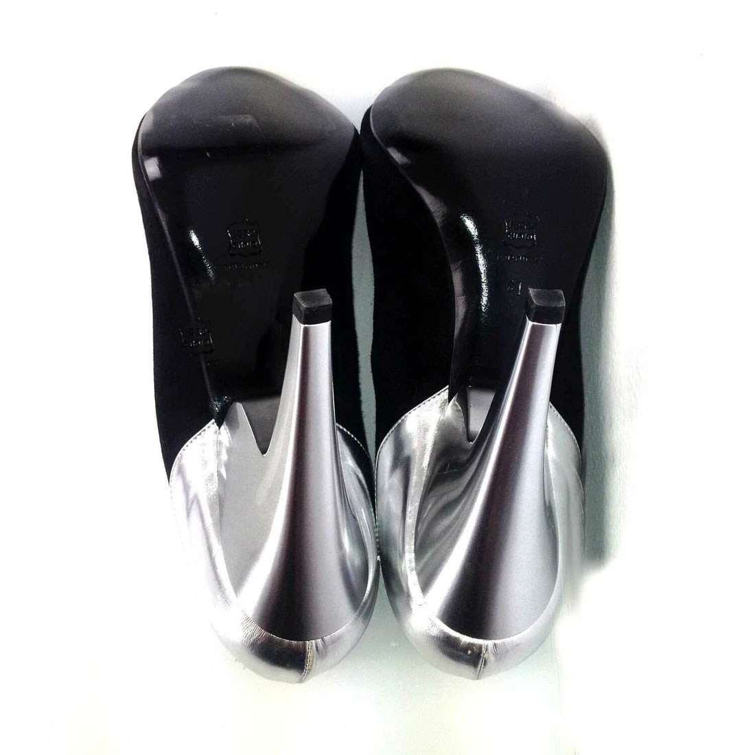 Pierre Hardy Twotone Black Suede and Silver Leather Stiletto Pumps 41 - 8