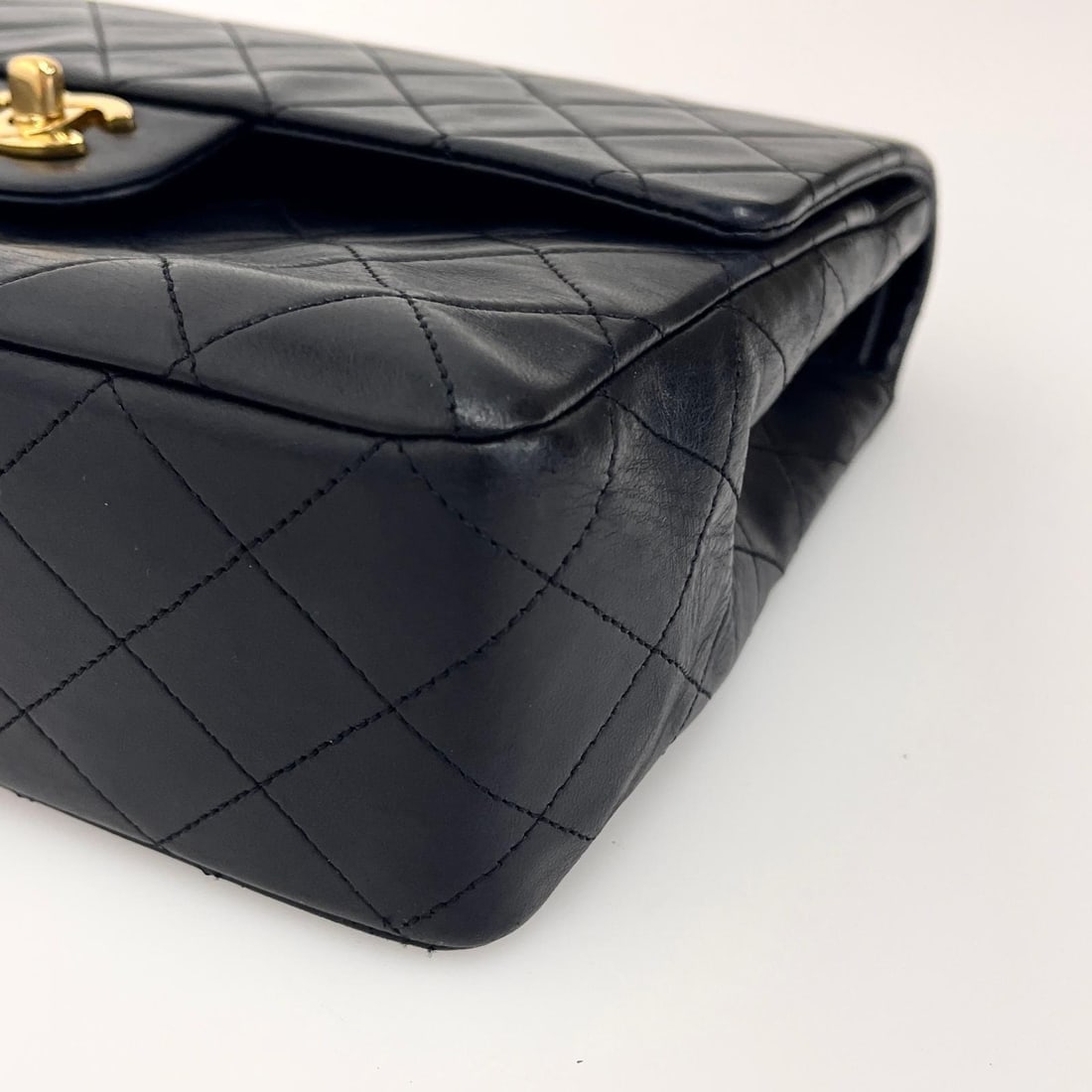 CHANEL Timeless Classic 25 Double Flap Bag in Black Leather - 7