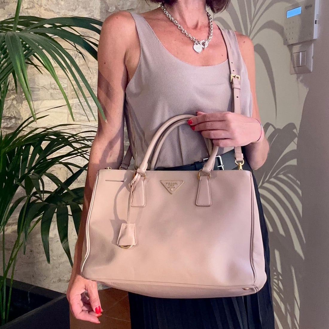 PRADA Galleria Large Bag in Saffiano Lux Powder - 2