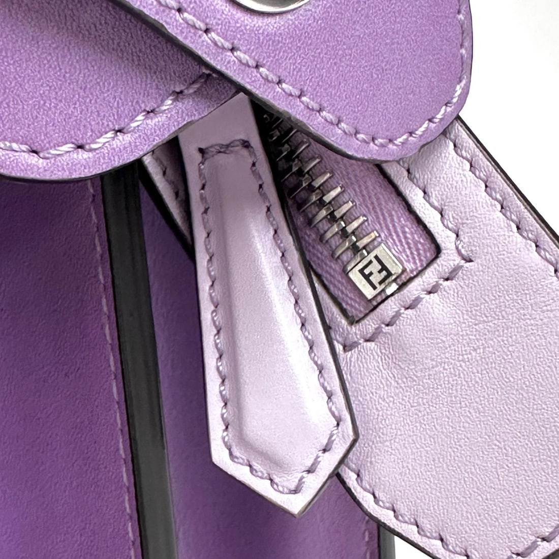 FENDI Peekaboo Regular in Lilac Gradient Leather with Silver Trim - 6