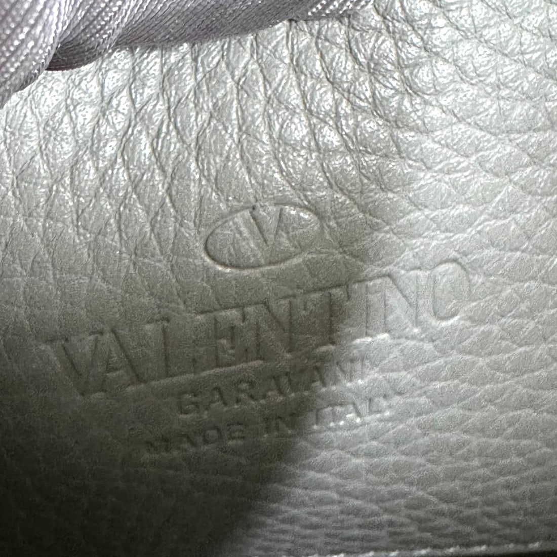 VALENTINO GARAVANI Rockstud Shoulder Bag in Grey Leather - 14