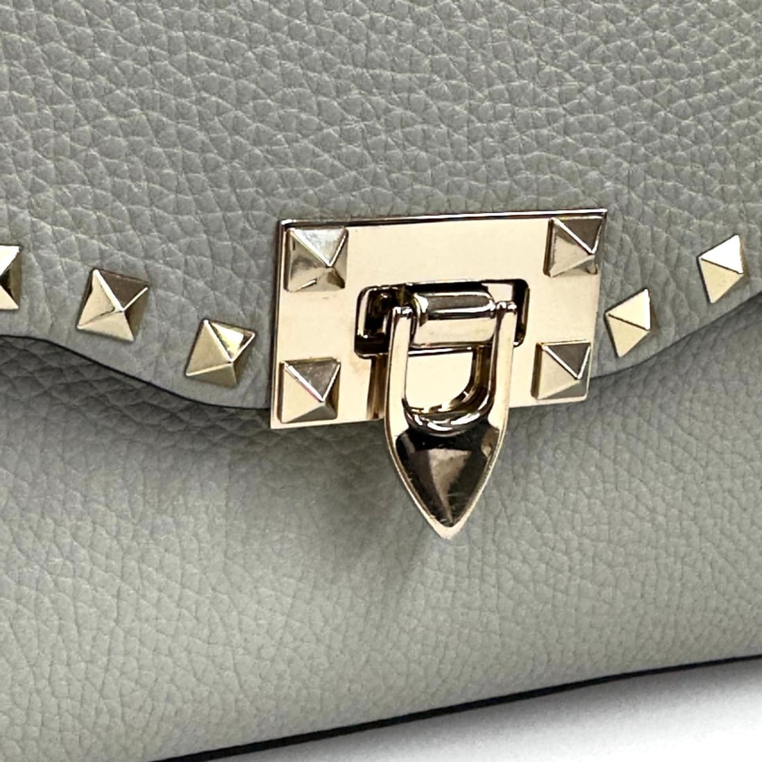 VALENTINO GARAVANI Rockstud Shoulder Bag in Grey Leather - 8