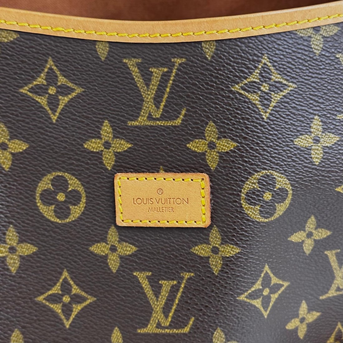 LOUIS VUITTON Rare Vintage Saumur 40 Bag in Monogram Canvas - 10