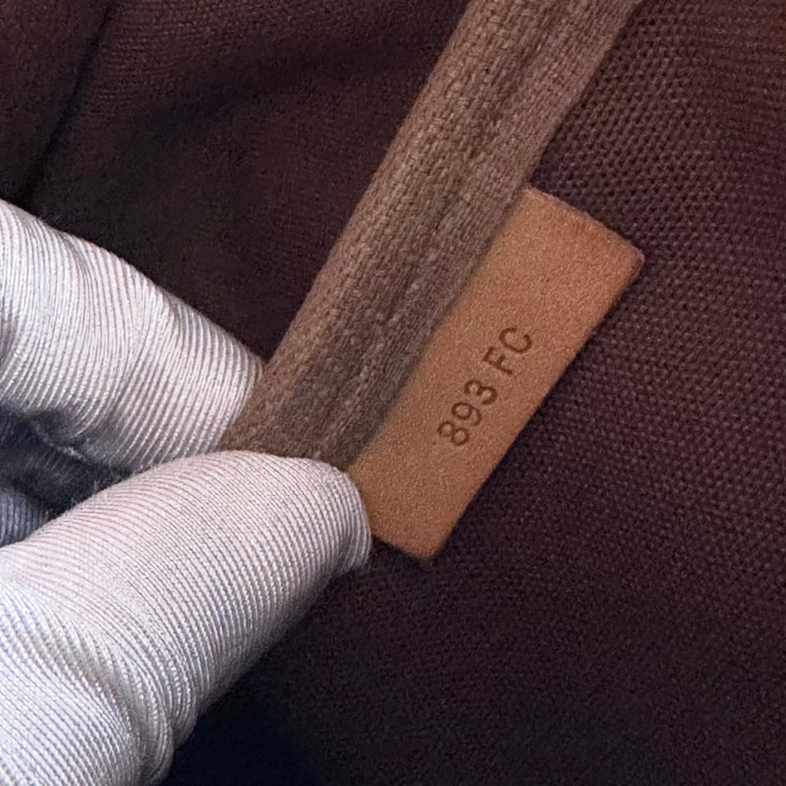 LOUIS VUITTON Rare Vintage Saumur 40 Bag in Monogram Canvas - 12