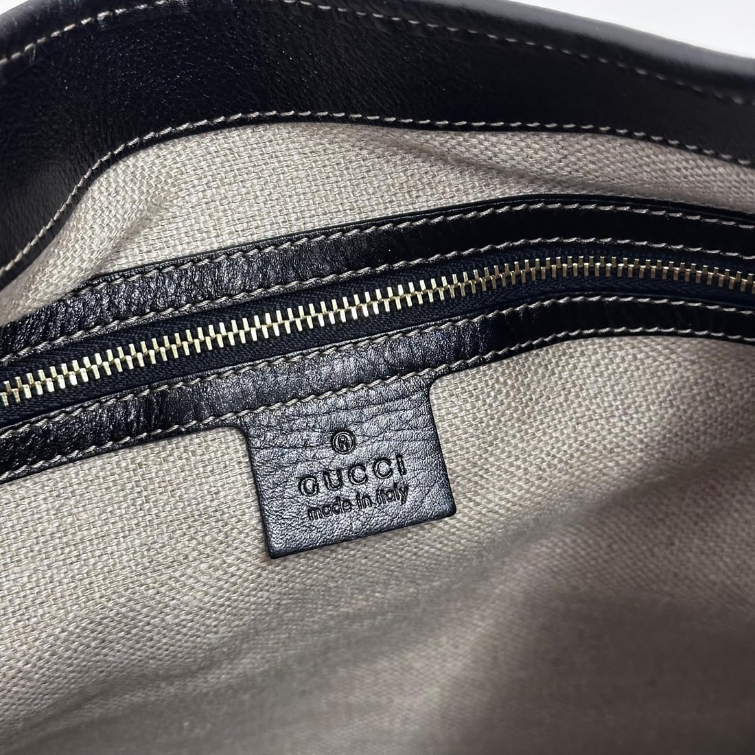 GUCCI Jackie Maxi bag in Flora canvas and black leather - 14