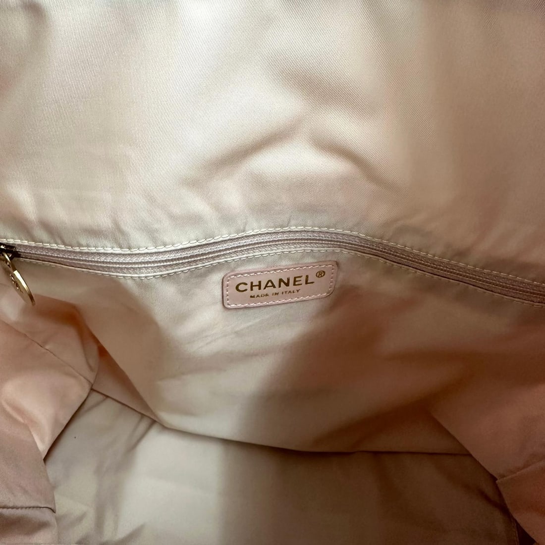 CHANEL Travel Line Shopper Bag in Pink Jacquard - 11