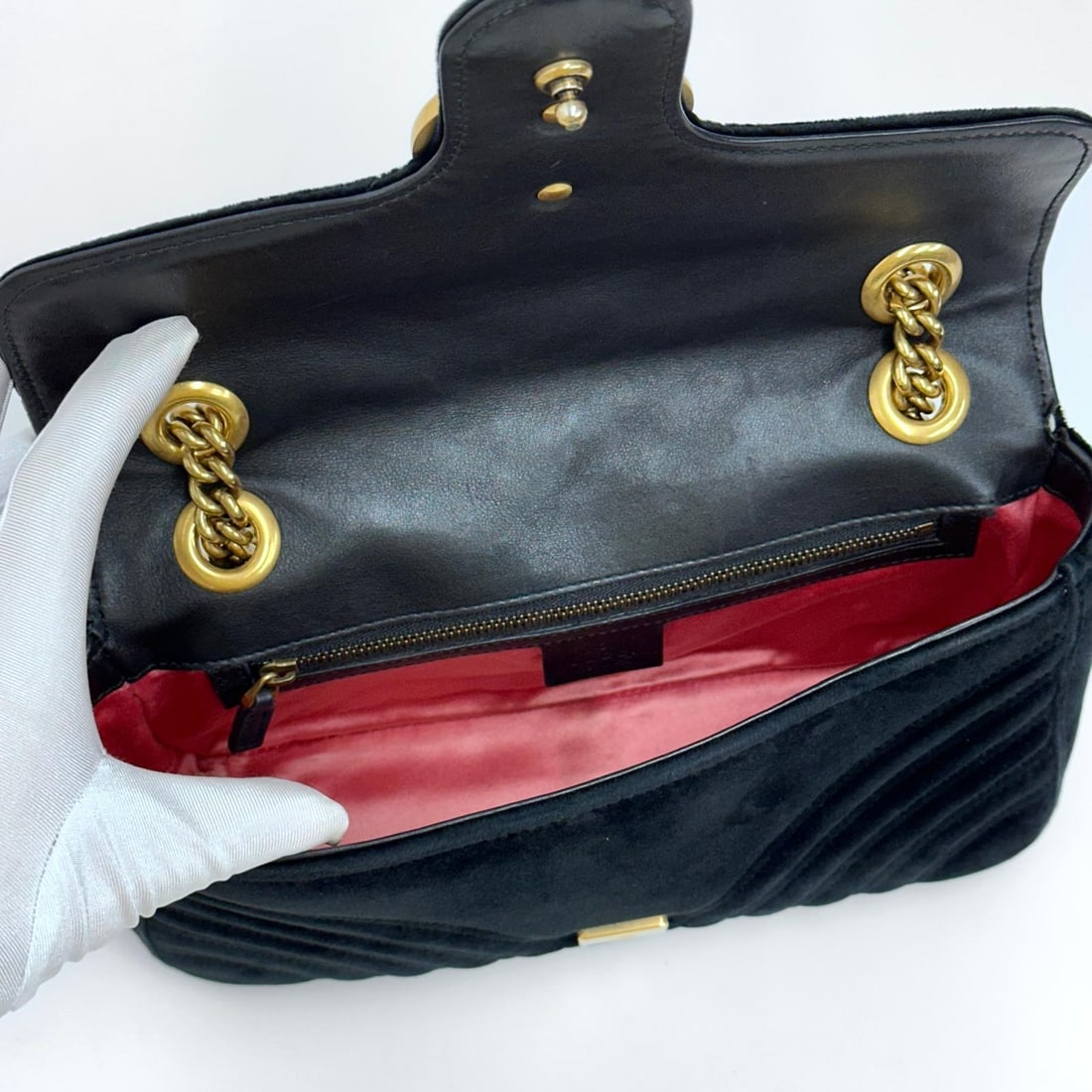 GUCCI GG Marmont Small Bag in Black Velvet - 15