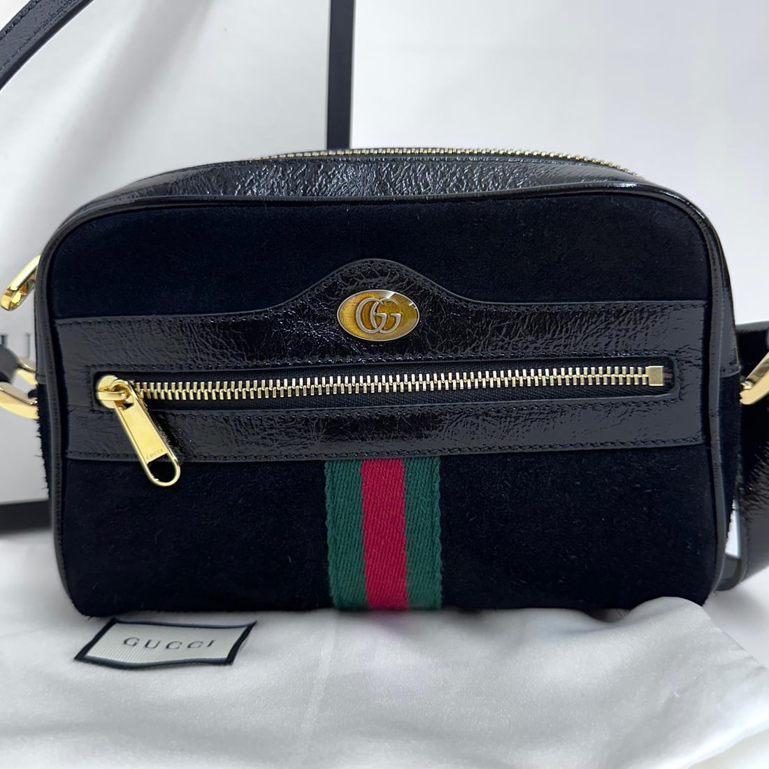 GUCCI Ophidia Small Camera Bag in Black Suede and Patent Leather. - 2