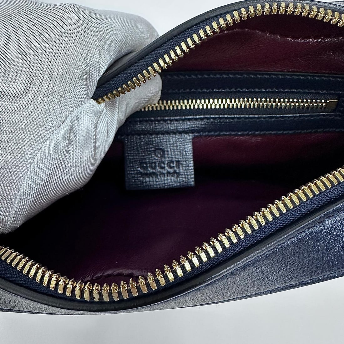 GUCCI 1955 Horsebit Shoulder Camera Bag in Beige Canvas and Blue Leather - 10