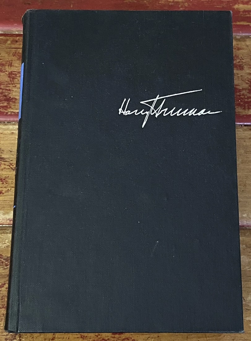 Memoirs by Harry S Truman Year of Decisions (1955) 1st Edition Hardcover: This vintage 1979 Peter Pan Broadway program features the talented Sandy Duncan and is a must-have for any collector of theater memorabilia. The program was printed in the United States and is an exce