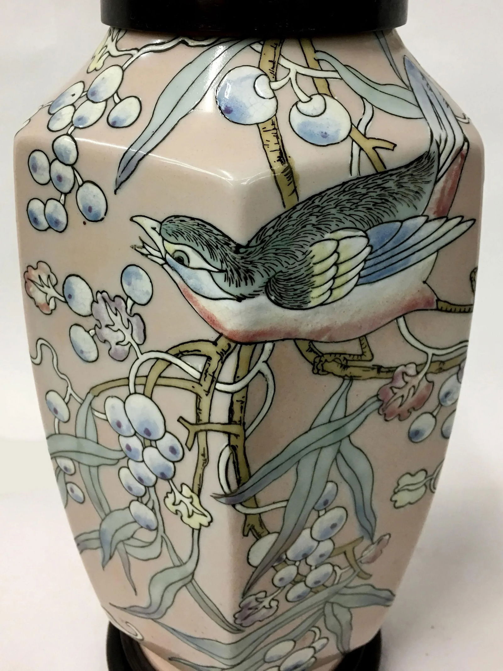 Chinese Style Vase Lamp with Bird Illustration - 3