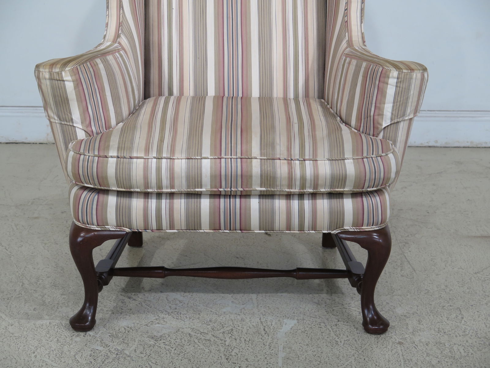 Queen Anne Stretcher Base Mahogany Wing Chair - 3
