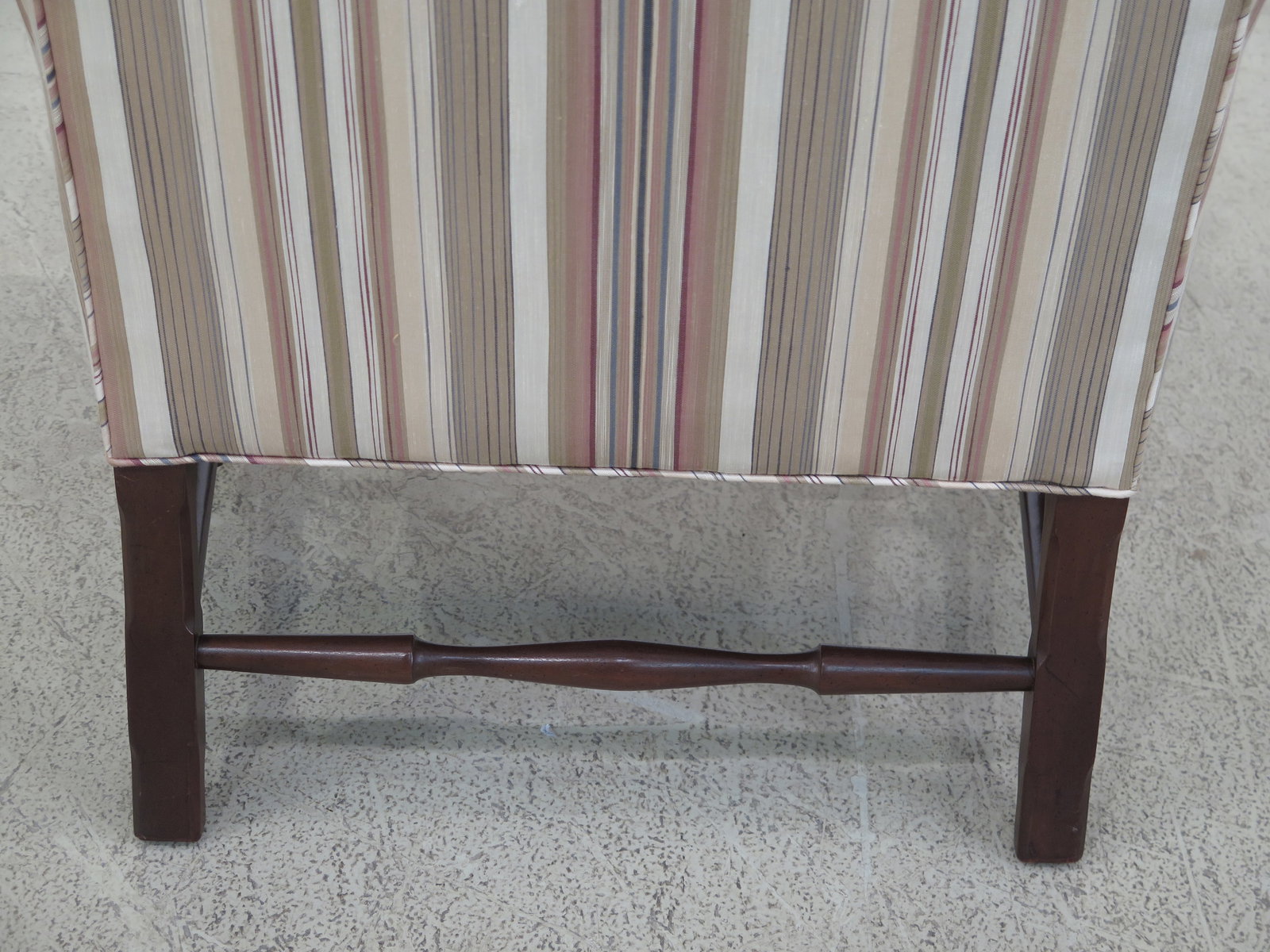 Queen Anne Stretcher Base Mahogany Wing Chair - 9