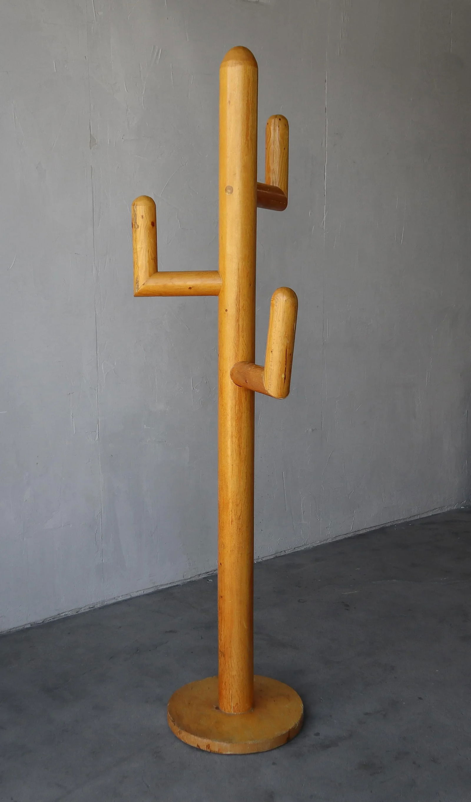 Vintage Solid Pine Wood Sculpture Coat Rack - 2