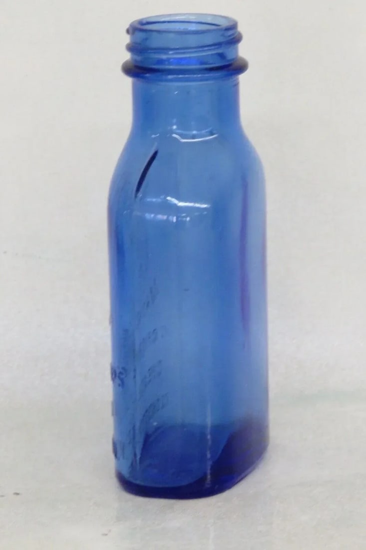 Chas H Phillips Chemical Co Milk of Magnesia Blue Glass Bottle - 8