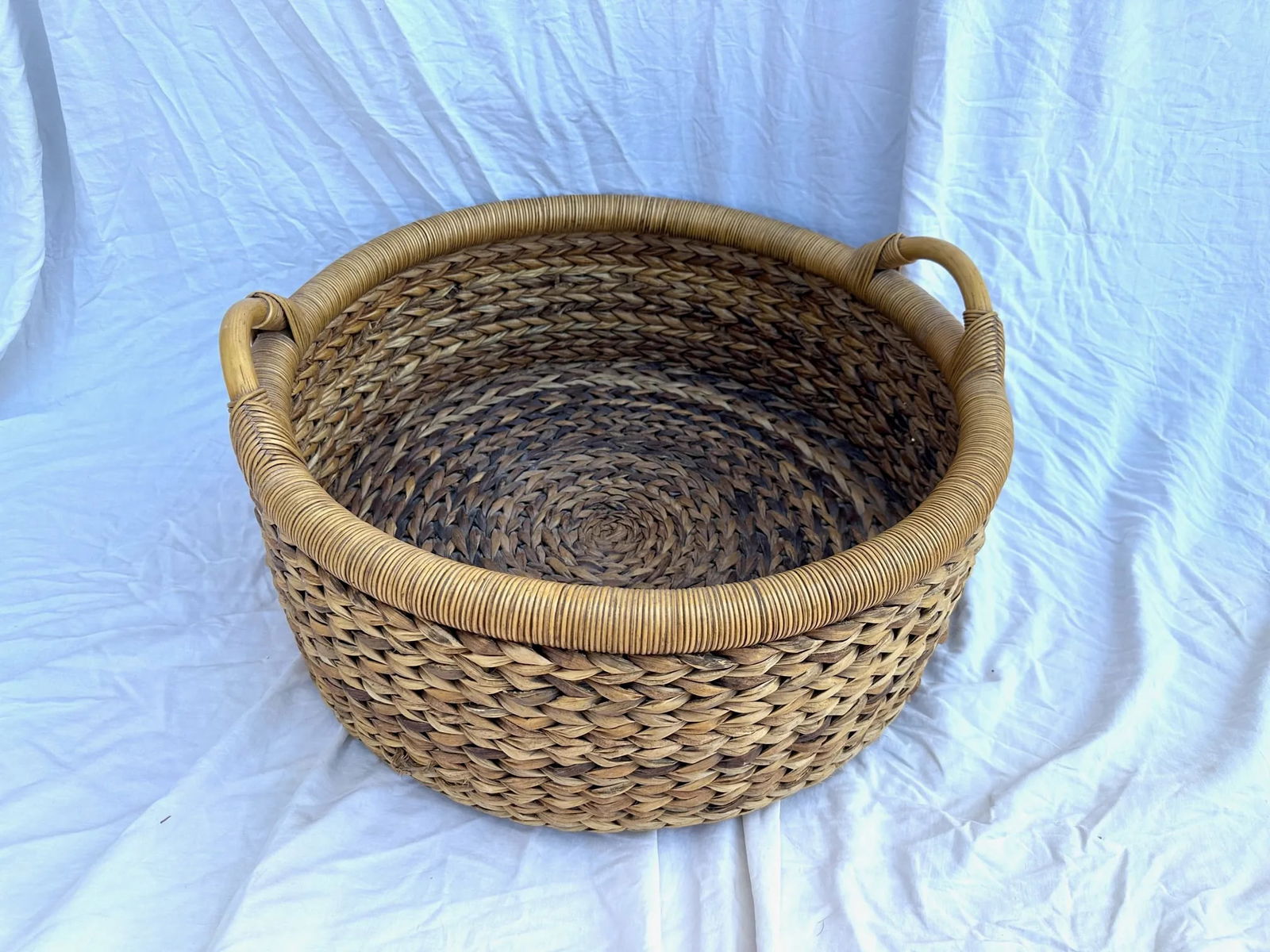 Large Handwoven Bamboo/Banana Leaf Storage Basket W/Handles - 3