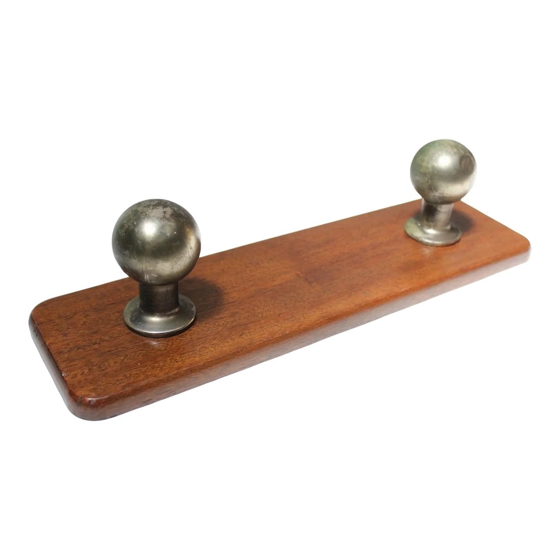 Vintage Italian Wall-Mounted Coat Hook/Rack in Aluminum and Walnut: Vintage wall-mounted coat hook in Italian walnut and anodized aluminum (ca. 1960s, Italy). Original green aluminum finish shows patina and is worn in places. There is one dent to one of the hooks