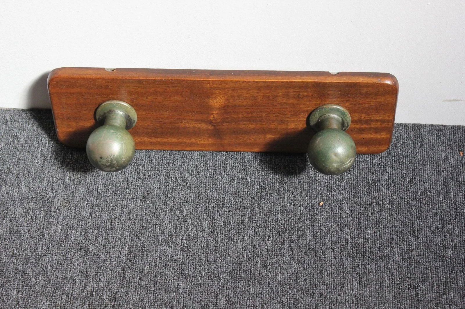Vintage Italian Wall-Mounted Coat Hook/Rack in Aluminum and Walnut - 3