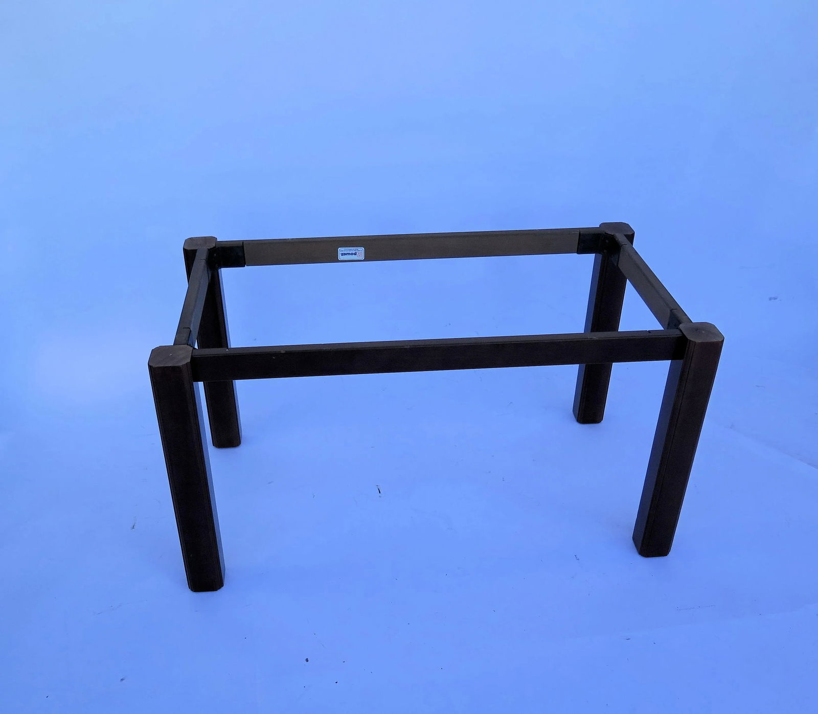 Butler Tray Coffee Table in the Manner of Baker Furniture - 3