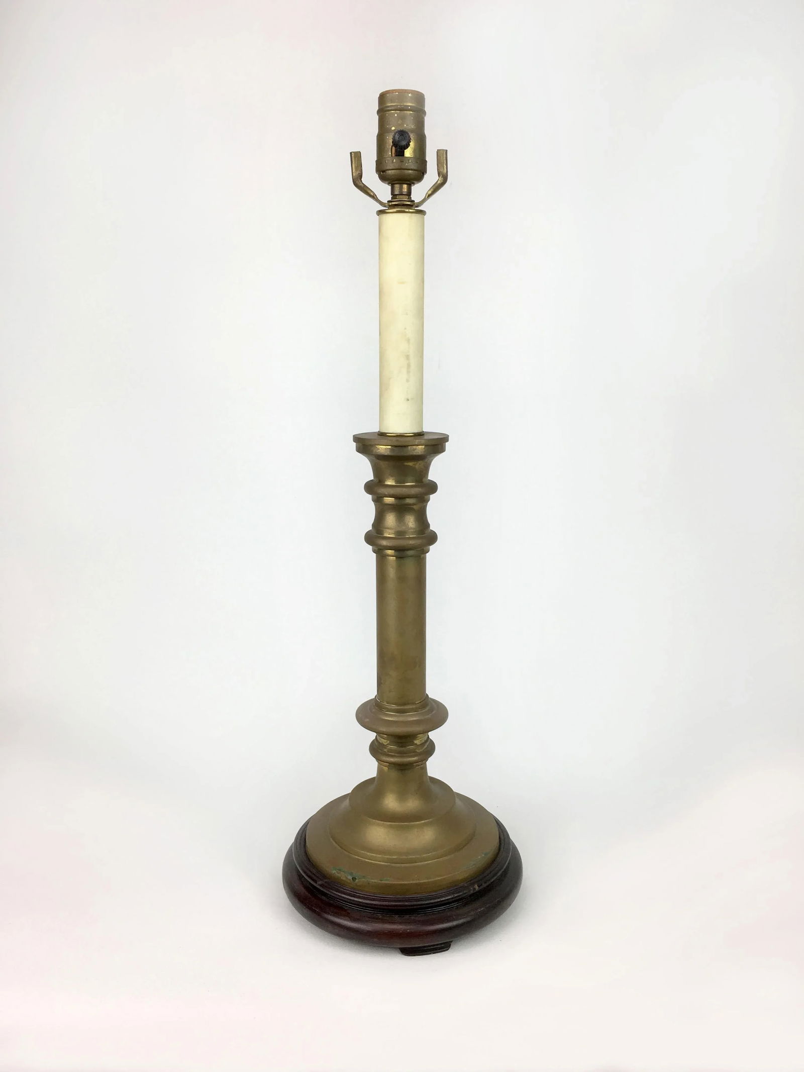1970s Traditional Brass Empire Column Lamp - 4