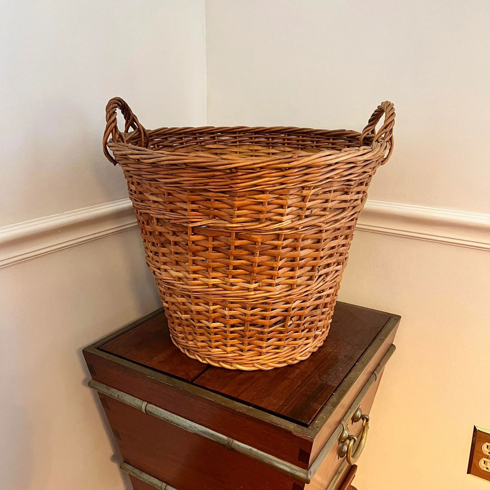 Large Mid Century Reed and Twig Kindling Basket With Handles - 2