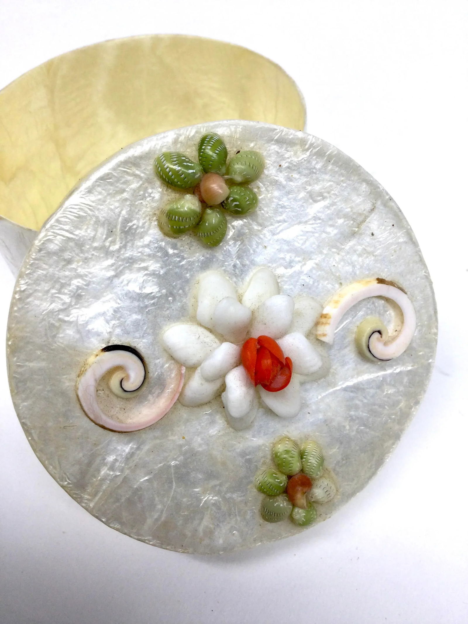 Vintage Capiz Shell Covered Round Trinket Box - 3